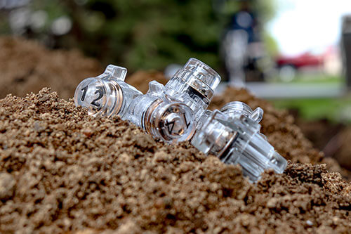 SnakeBite locking connectors in dirt